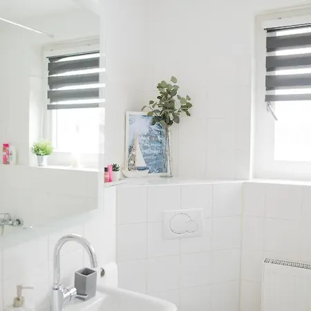 Leipzig-residenz Waldstrasse Am Zoo Und Red Bull Arena , Rooftop Mit 2 Dachterrassen