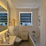 Leipzig-residenz Waldstrasse Am Zoo Und Red Bull Arena , Rooftop Mit 2 Dachterrassen * Lipsko