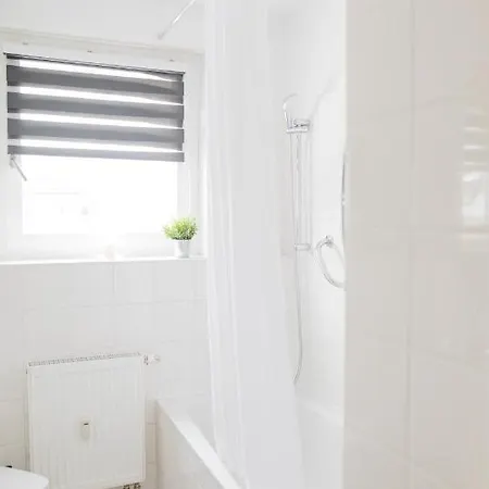 Leipzig-residenz Waldstrasse Am Zoo Und Red Bull Arena , Rooftop Mit 2 Dachterrassen * Lipsk