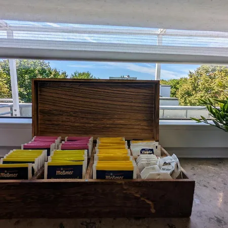 Leipzig-residenz Waldstrasse Am Zoo Und Red Bull Arena , Rooftop Mit 2 Dachterrassen * Leipzig