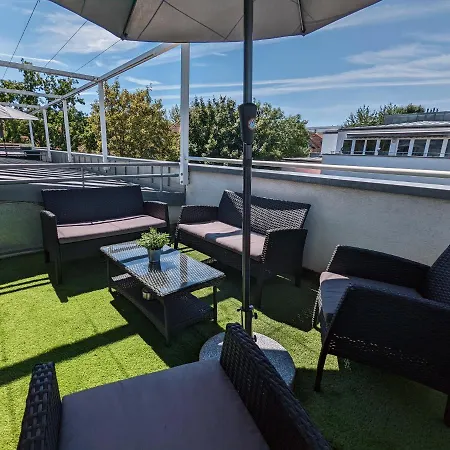 Leipzig-residenz Waldstrasse Am Zoo Und Red Bull Arena , Rooftop Mit 2 Dachterrassen * Lipsk