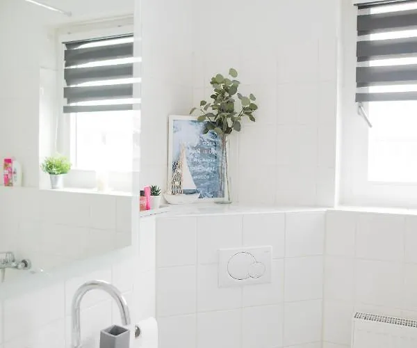 Leipzig-residenz Waldstrasse Am Zoo Und Red Bull Arena , Rooftop Mit 2 Dachterrassen